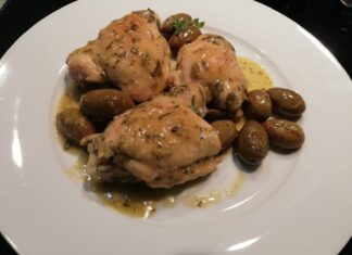 Sovraccosce di pollo al vino bianco ed erbe aromatiche