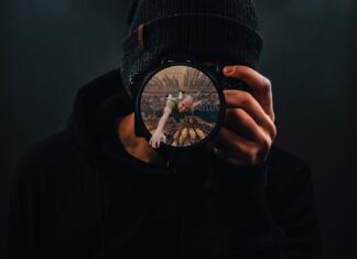 Arte, teatro e video art. Di nuovo chiusi. Di nuovo capaci di ipnotizzarci