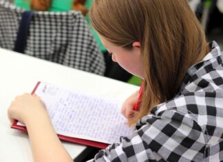 Scuola, al via da domani il concorso straordinario per la secondaria: 32mila i posti a bando