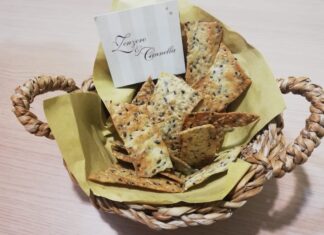 Crackers sfiziosi e velocissimi ai semi misti