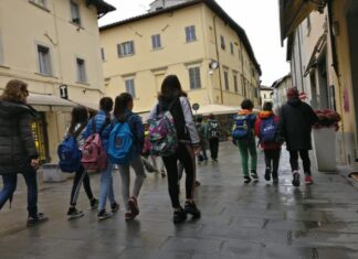 Verso la scuola in sicurezza, “evitiamo assembramenti”