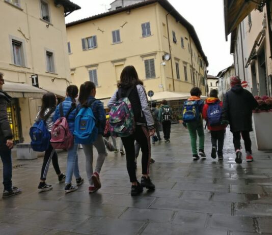 Verso la scuola in sicurezza, “evitiamo assembramenti”