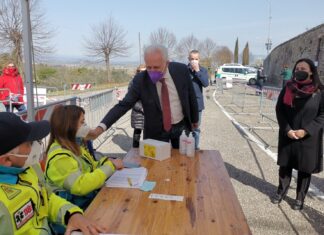 Visita del Presidente della Giunta Regionale Toscana Eugenio Giani al presidio di Territori sicuri di Lucignano