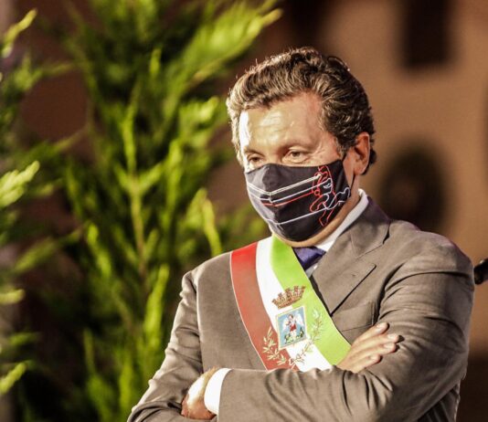 Il Sindaco Agnelli chiede pareri agli alunni riguardo la Costituzione