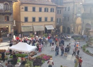 Cortona, ecco la seconda edizione di «Cortona in fiore» e c’è anche il ‘contest’