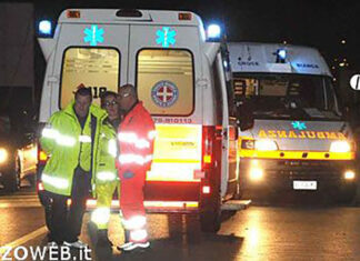 Si ribalta con la sua auto e rimane incastrato, 36enne in codice rosso a Siena