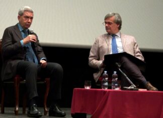Il libro di Antonio Padellaro presentato al teatro Signorelli