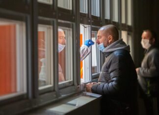 Tamponi sì, tamponi no. Le dichiarazioni di Walter Ricciardi infiammano il dibattito