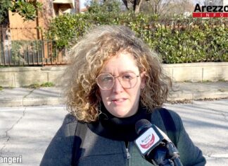 “Lei non può entrare per accompagnare sua figlia perchè non ha il Green Pass”: increscioso episodio accaduto ad una mamma in una piscina aretina