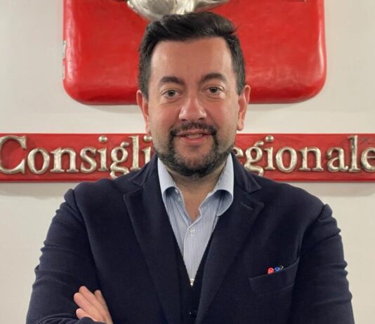 Covid, Torselli: “Giani ha chiuso gli hub vaccinali credendo che la pandemia fosse finita, li riapra per fare i tamponi”