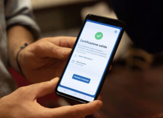 Il ministro delle finanze israeliano Avigdor Liberman ha chiesto l’abolizione del Green Pass