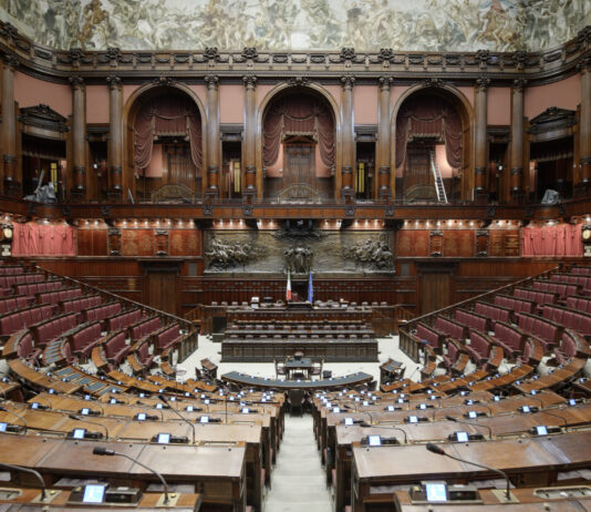 Quirinale, finito lo spoglio: schede bianche e voti in libertà