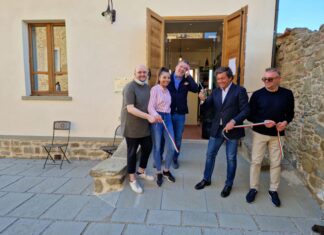 Inaugurato il “Caffè Letterario” al piazzale del Cassero