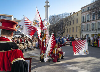 2 giugno: l’assessore Lachi e gli Sbandieratori di Castiglion Fiorentino in Macedonia del Nord