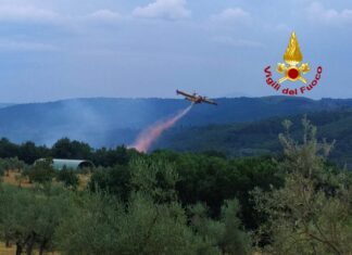 Incendio nel Comune di Lucignano, l’intervento dei vigili del fuoco