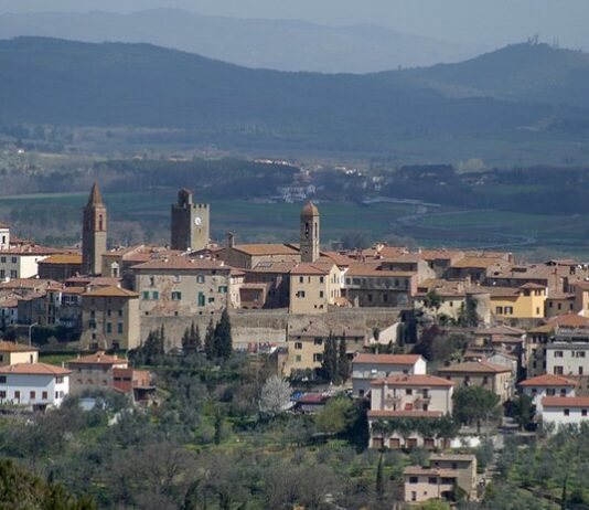 Il sindaco di Monte San Savino sul sistema rifiuti: “Solo un’azione congiunta potrà cambiarlo”