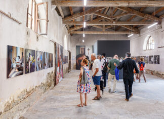 Cortona On The Move, sabato 24 settembre visita guidata gratuita alla mostra di Jacob Holdt a «Stazione C»