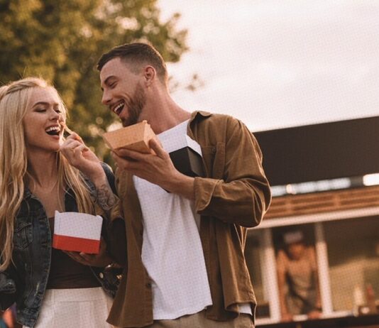 CortonArt: torna il festival che unisce artisti di strada, «food truck» e spettacoli in centro