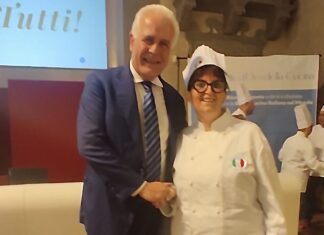 La chef di Talla Francesca Bartoli premiata oggi a Firenze con il “5 Stelle d’Oro” per aver contribuito a diffondere la buona cucina nel mondo