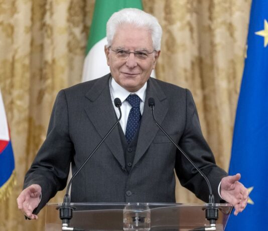 Prof. Benozzo e prof. Marini: “Presidente Mattarella, chieda scusa a tutti gli italiani per il male che è stato fatto loro”