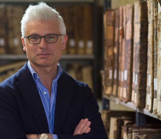 Speranza ha querelato Davide Rossi, autore di “La Fabian Society e la Pandemia”