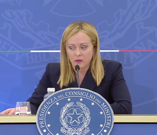 Manovra: salta l’Iva zero su latte, pane e pasta. Aumentano le pensioni minime