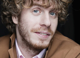 Cortona: al via con Lodo Guenzi la stagione del Teatro Signorelli