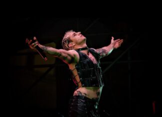 Achille Lauro in concerto a teatro