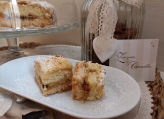 Torta sbriciolata meline, tris di cioccolata e nocciole