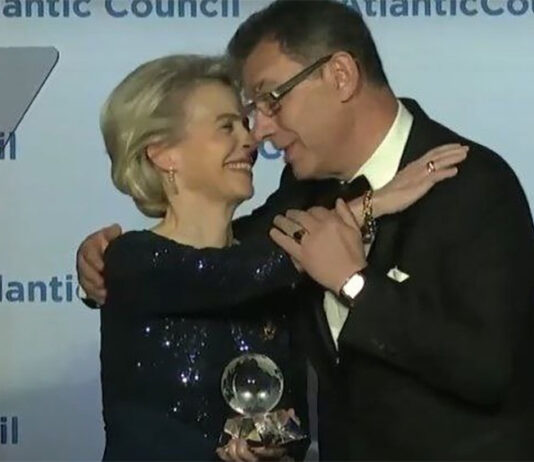 Ursula von der Leyen: “lavoriamo per riconquistare la fiducia”