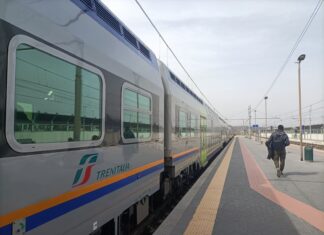 Uomo muore investito dal treno nella stazione ferroviaria di Montevarchi