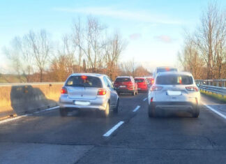 Traffico bloccato sulla SS680 tra San Zeno e Monte San Savino a causa di due incidenti