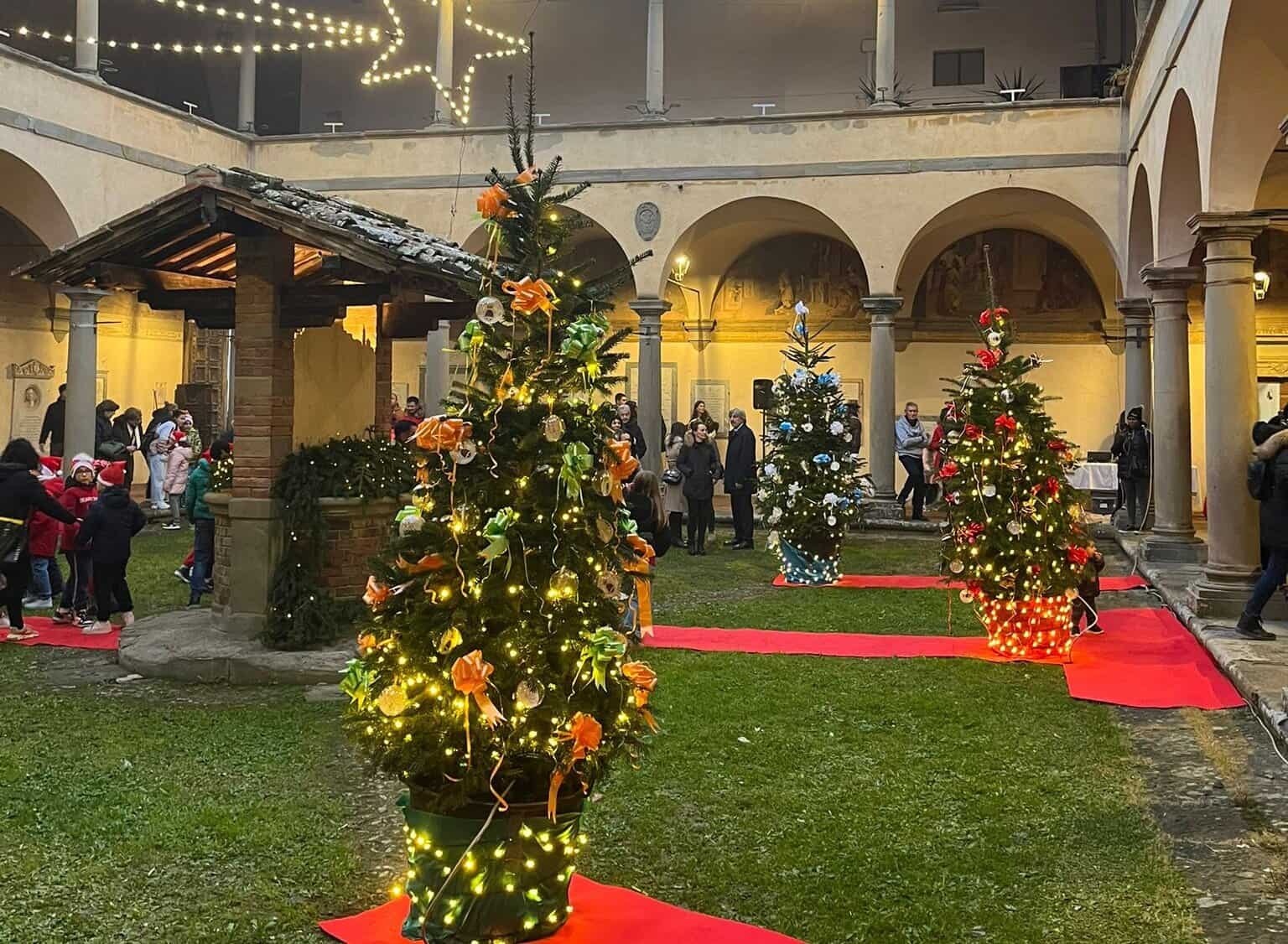 Acceso l’Albero di Natale all’Ente Serristori di Castiglion Fiorentino